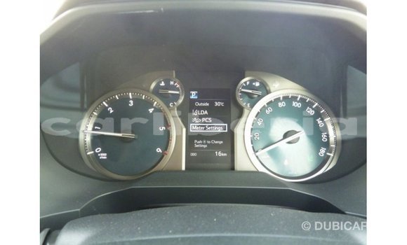 Acheter Import Voiture Toyota Prado Blanc à Import - Dubai, Comté de Bomi Acheter Import Voiture Toyota Prado Blanc à Import - Dubai, Comté de Bomi