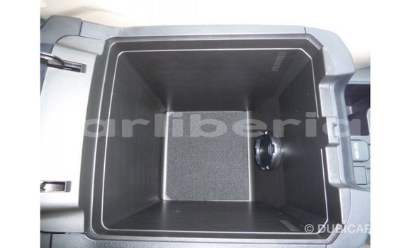 Acheter Import Voiture Toyota Prado Blanc à Import - Dubai, Comté de Bomi Acheter Import Voiture Toyota Prado Blanc à Import - Dubai, Comté de Bomi