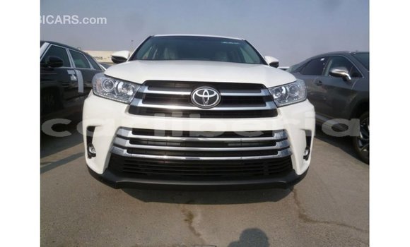 Buy Import Toyota Kluger White Car in Import - Dubai in Bomi County Buy Import Toyota Kluger White Car in Import - Dubai in Bomi County