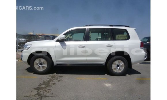 Buy Import Toyota Land Cruiser White Car in Import - Dubai in Bomi County Buy Import Toyota Land Cruiser White Car in Import - Dubai in Bomi County