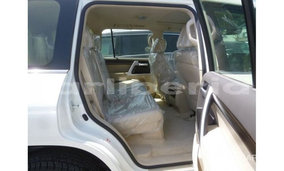 Buy Import Toyota Land Cruiser White Car in Import - Dubai in Bomi County Buy Import Toyota Land Cruiser White Car in Import - Dubai in Bomi County