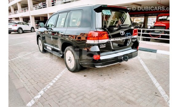 Acheter Import Voiture Toyota Land Cruiser Noir à Import - Dubai, Comté de Bomi Acheter Import Voiture Toyota Land Cruiser Noir à Import - Dubai, Comté de Bomi