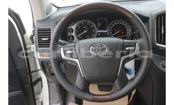 Buy Import Toyota Land Cruiser White Car in Import - Dubai in Bomi County Buy Import Toyota Land Cruiser White Car in Import - Dubai in Bomi County