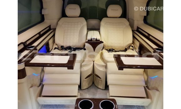 Acheter Import Voiture Mercedes-Benz 250 Noir à Import - Dubai, Comté de Bomi Acheter Import Voiture Mercedes-Benz 250 Noir à Import - Dubai, Comté de Bomi