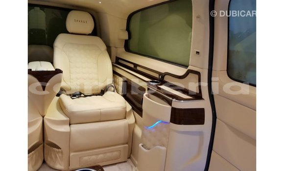 Acheter Import Voiture Mercedes-Benz 250 Noir à Import - Dubai, Comté de Bomi Acheter Import Voiture Mercedes-Benz 250 Noir à Import - Dubai, Comté de Bomi