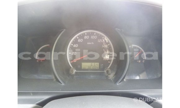 Buy Import Toyota Hiace White Car in Import - Dubai in Bomi County Buy Import Toyota Hiace White Car in Import - Dubai in Bomi County