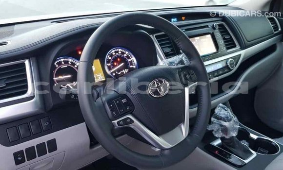 Buy Import Toyota Highlander Other Car in Import - Dubai in Bomi County Buy Import Toyota Highlander Other Car in Import - Dubai in Bomi County