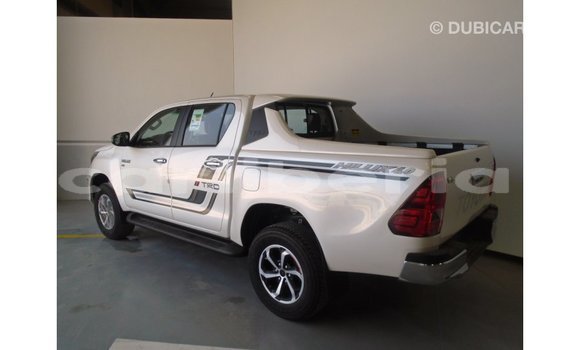 Buy Import Toyota Hilux White Car in Import - Dubai in Bomi County Buy Import Toyota Hilux White Car in Import - Dubai in Bomi County