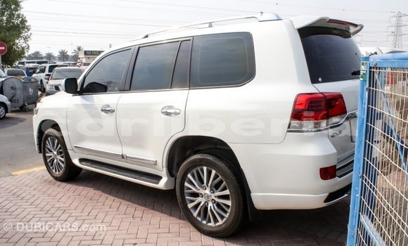 Buy Import Toyota Land Cruiser White Car in Import - Dubai in Bomi County Buy Import Toyota Land Cruiser White Car in Import - Dubai in Bomi County
