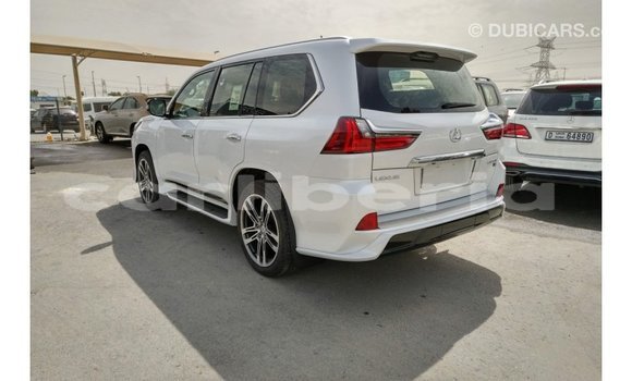 Acheter Import Voiture Lexus LX Blanc à Import - Dubai, Comté de Bomi Acheter Import Voiture Lexus LX Blanc à Import - Dubai, Comté de Bomi