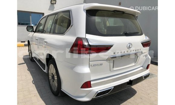 Acheter Import Voiture Lexus LX Blanc à Import - Dubai, Comté de Bomi Acheter Import Voiture Lexus LX Blanc à Import - Dubai, Comté de Bomi