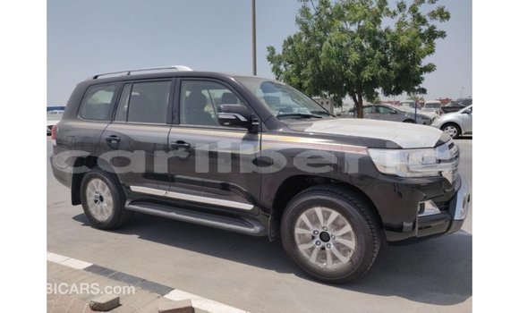 Acheter Import Voiture Toyota Land Cruiser Noir à Import - Dubai, Comté de Bomi Acheter Import Voiture Toyota Land Cruiser Noir à Import - Dubai, Comté de Bomi