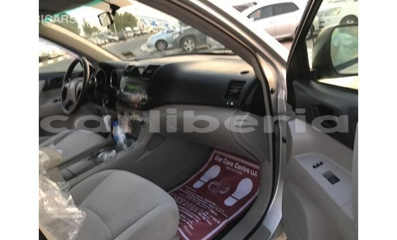 Buy Import Toyota Highlander Other Car in Import - Dubai in Bomi County Buy Import Toyota Highlander Other Car in Import - Dubai in Bomi County