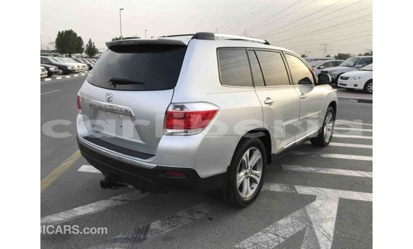 Buy Import Toyota Highlander Other Car in Import - Dubai in Bomi County Buy Import Toyota Highlander Other Car in Import - Dubai in Bomi County