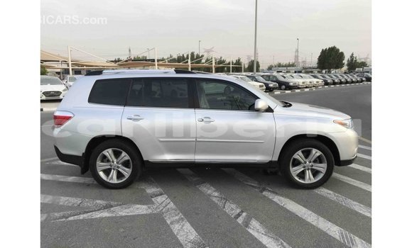 Buy Import Toyota Highlander Other Car in Import - Dubai in Bomi County Buy Import Toyota Highlander Other Car in Import - Dubai in Bomi County
