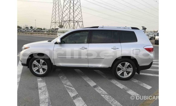 Buy Import Toyota Highlander Other Car in Import - Dubai in Bomi County Buy Import Toyota Highlander Other Car in Import - Dubai in Bomi County