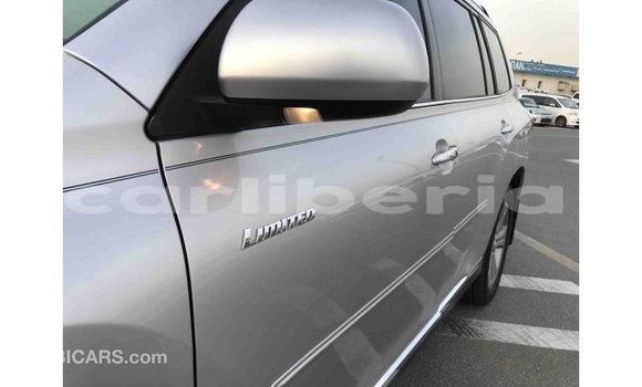 Buy Import Toyota Highlander Other Car in Import - Dubai in Bomi County Buy Import Toyota Highlander Other Car in Import - Dubai in Bomi County