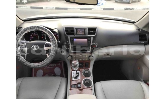 Buy Import Toyota Highlander Other Car in Import - Dubai in Bomi County Buy Import Toyota Highlander Other Car in Import - Dubai in Bomi County