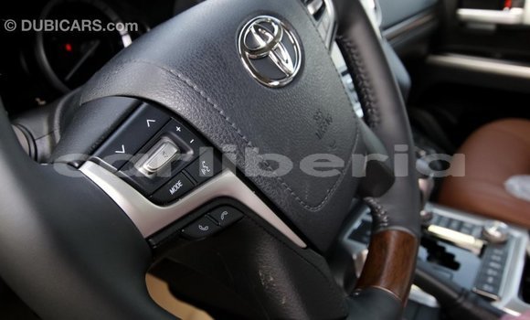 Acheter Import Voiture Toyota Land Cruiser Noir à Import - Dubai, Comté de Bomi Acheter Import Voiture Toyota Land Cruiser Noir à Import - Dubai, Comté de Bomi
