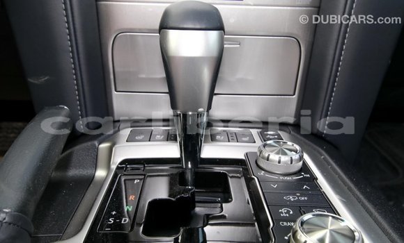 Acheter Import Voiture Toyota Land Cruiser Noir à Import - Dubai, Comté de Bomi Acheter Import Voiture Toyota Land Cruiser Noir à Import - Dubai, Comté de Bomi