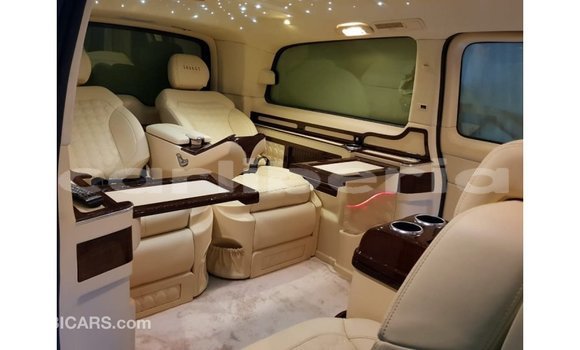 Buy Import Mercedes-Benz 250 Black Car in Import - Dubai in Bomi County Buy Import Mercedes-Benz 250 Black Car in Import - Dubai in Bomi County