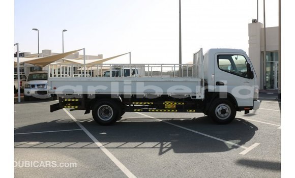 Buy Import Mitsubishi Carisma White Car in Import - Dubai in Bomi County