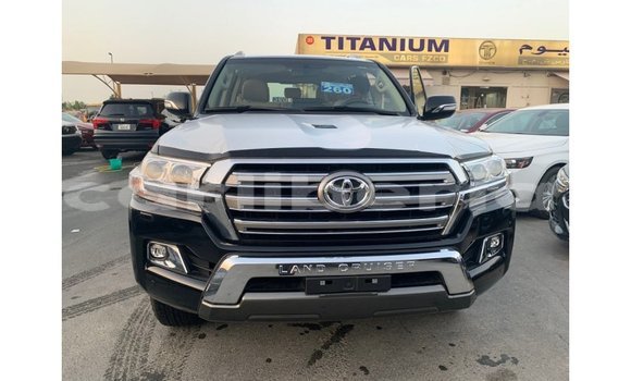 Buy Import Toyota Land Cruiser Black Car in Import - Dubai in Bomi County Buy Import Toyota Land Cruiser Black Car in Import - Dubai in Bomi County