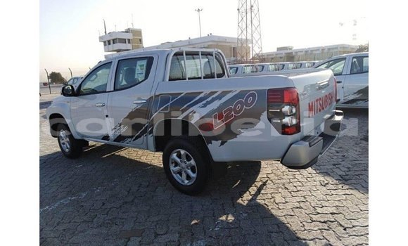Buy Import Mitsubishi L200 White Car in Import - Dubai in Bomi County Buy Import Mitsubishi L200 White Car in Import - Dubai in Bomi County