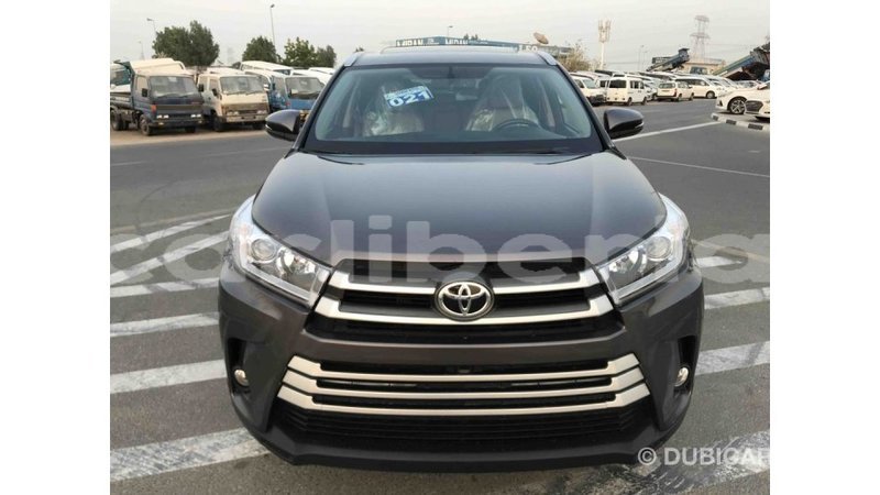 Big with watermark toyota highlander bomi county import dubai 1665