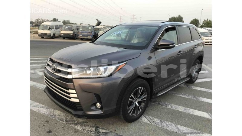 Big with watermark toyota highlander bomi county import dubai 1665