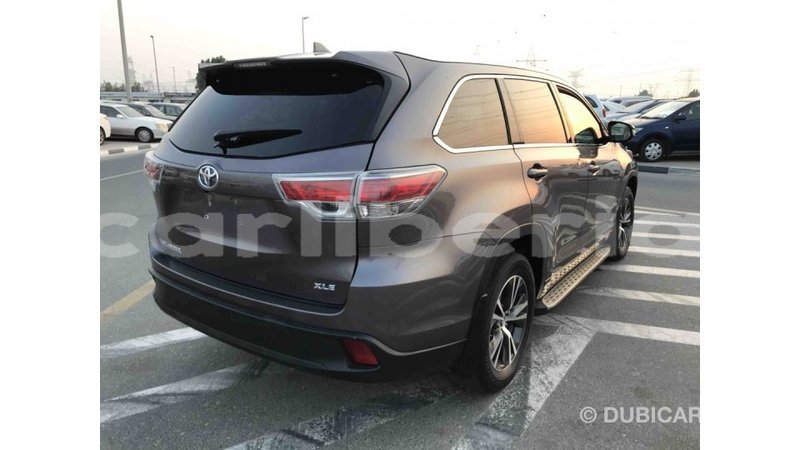 Big with watermark toyota highlander bomi county import dubai 1665