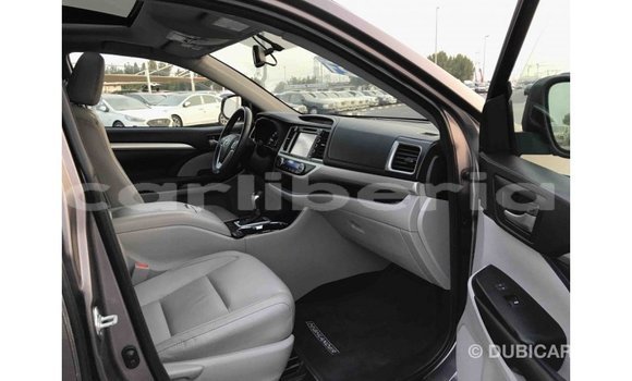 Buy Import Toyota Highlander Other Car in Import - Dubai in Bomi County Buy Import Toyota Highlander Other Car in Import - Dubai in Bomi County