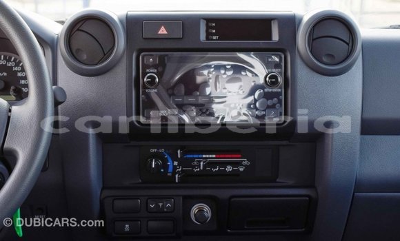 Acheter Import Voiture Toyota Land Cruiser Beige à Import - Dubai, Comté de Bomi Acheter Import Voiture Toyota Land Cruiser Beige à Import - Dubai, Comté de Bomi