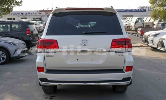 Buy Import Toyota Land Cruiser White Car in Import - Dubai in Bomi County Buy Import Toyota Land Cruiser White Car in Import - Dubai in Bomi County