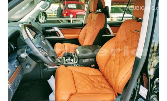 Acheter Import Voiture Toyota Land Cruiser Noir à Import - Dubai, Comté de Bomi Acheter Import Voiture Toyota Land Cruiser Noir à Import - Dubai, Comté de Bomi