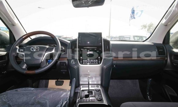 Buy Import Toyota Land Cruiser White Car in Import - Dubai in Bomi County Buy Import Toyota Land Cruiser White Car in Import - Dubai in Bomi County