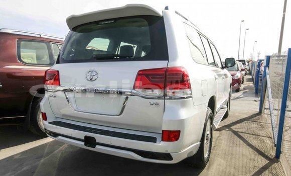Buy Import Toyota Land Cruiser White Car in Import - Dubai in Bomi County Buy Import Toyota Land Cruiser White Car in Import - Dubai in Bomi County