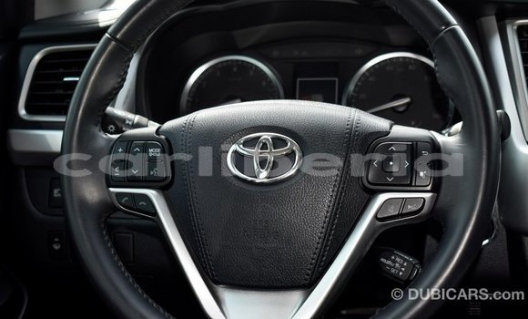Buy Import Toyota Highlander Other Car in Import - Dubai in Bomi County Buy Import Toyota Highlander Other Car in Import - Dubai in Bomi County