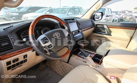 Buy Import Toyota Land Cruiser White Car in Import - Dubai in Bomi County Buy Import Toyota Land Cruiser White Car in Import - Dubai in Bomi County