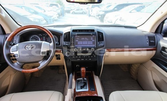 Buy Import Toyota Land Cruiser White Car in Import - Dubai in Bomi County Buy Import Toyota Land Cruiser White Car in Import - Dubai in Bomi County