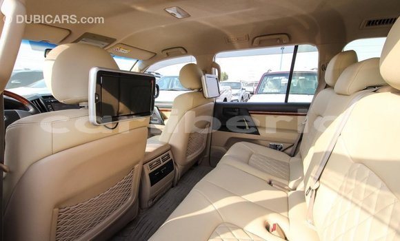 Buy Import Toyota Land Cruiser White Car in Import - Dubai in Bomi County Buy Import Toyota Land Cruiser White Car in Import - Dubai in Bomi County
