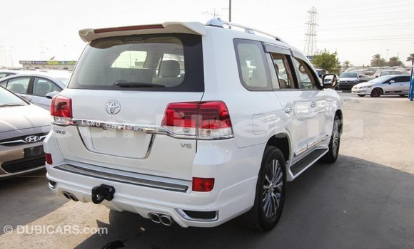 Buy Import Toyota Land Cruiser White Car in Import - Dubai in Bomi County Buy Import Toyota Land Cruiser White Car in Import - Dubai in Bomi County