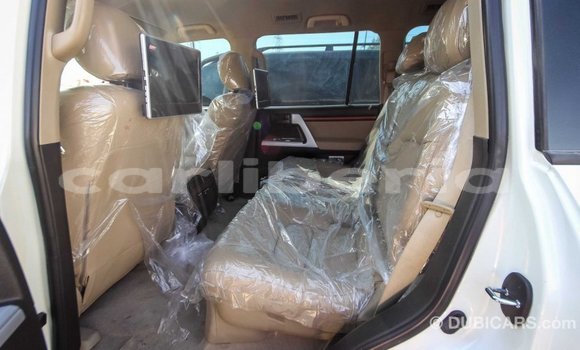 Buy Import Toyota Land Cruiser White Car in Import - Dubai in Bomi County Buy Import Toyota Land Cruiser White Car in Import - Dubai in Bomi County