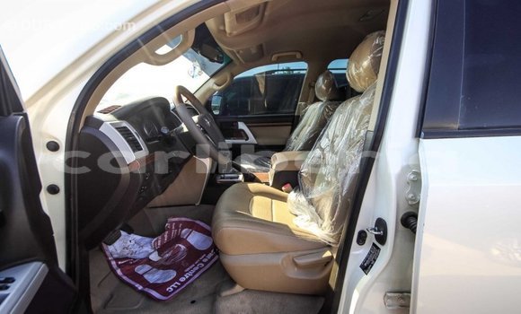 Buy Import Toyota Land Cruiser White Car in Import - Dubai in Bomi County Buy Import Toyota Land Cruiser White Car in Import - Dubai in Bomi County