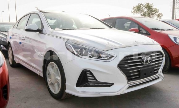 Buy Import Hyundai Sonata White Car in Import - Dubai in Bomi County Buy Import Hyundai Sonata White Car in Import - Dubai in Bomi County