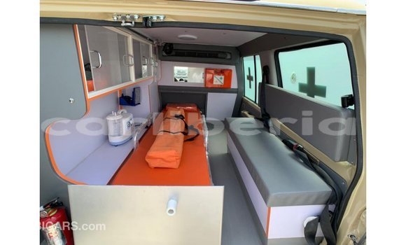 Acheter Import Voiture Toyota Land Cruiser Beige à Import - Dubai, Comté de Bomi Acheter Import Voiture Toyota Land Cruiser Beige à Import - Dubai, Comté de Bomi