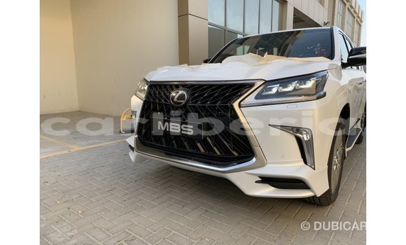 Acheter Import Voiture Lexus LX Blanc à Import - Dubai, Comté de Bomi Acheter Import Voiture Lexus LX Blanc à Import - Dubai, Comté de Bomi