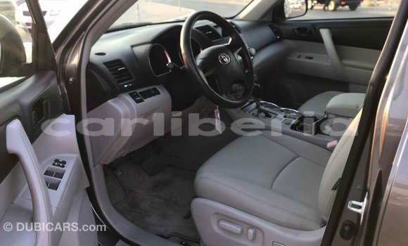 Buy Import Toyota Highlander Other Car in Import - Dubai in Bomi County Buy Import Toyota Highlander Other Car in Import - Dubai in Bomi County