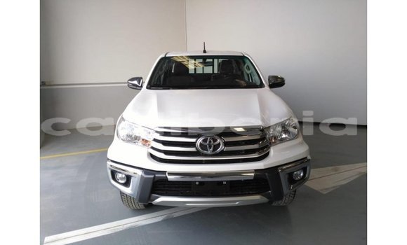 Acheter Import Voiture Toyota Hilux Blanc à Import - Dubai, Comté de Bomi Acheter Import Voiture Toyota Hilux Blanc à Import - Dubai, Comté de Bomi