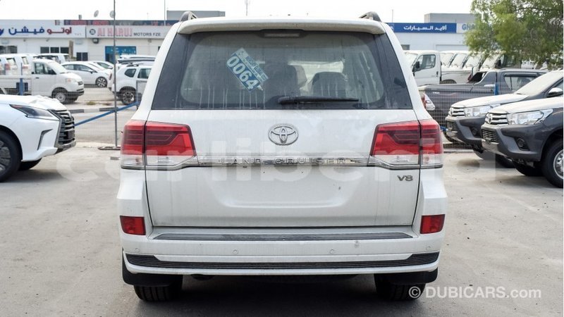 Big with watermark toyota land cruiser bomi county import dubai 1850